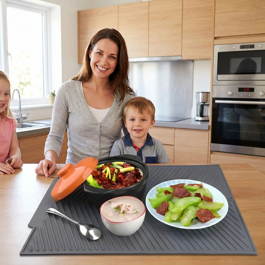 Témoignage d’une maman utilisant un tapis égouttoir vaisselle pour garder sa cuisine sèche